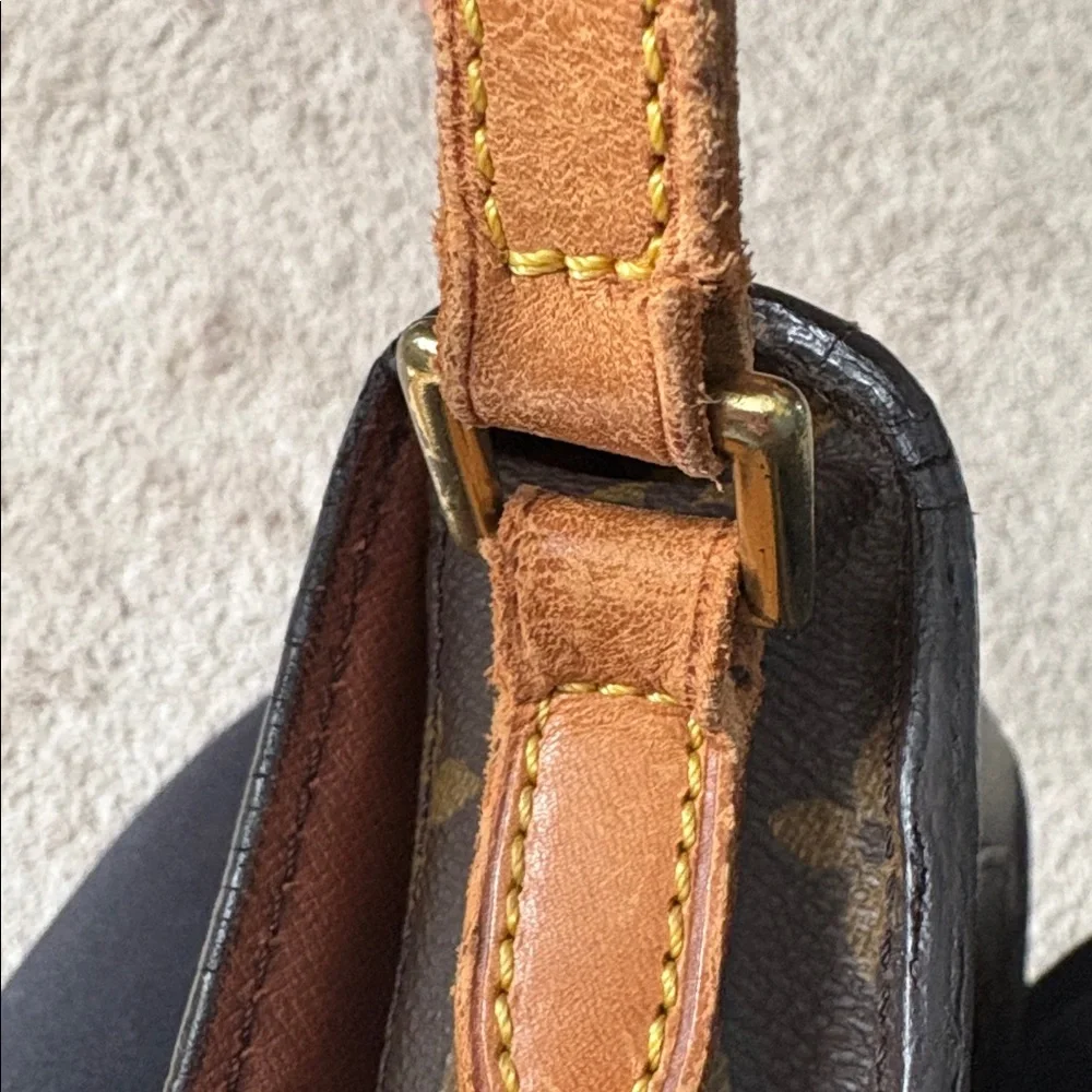 Louis Vuitton Brown Monogram Crossbody Bag - Picture 14 of 16